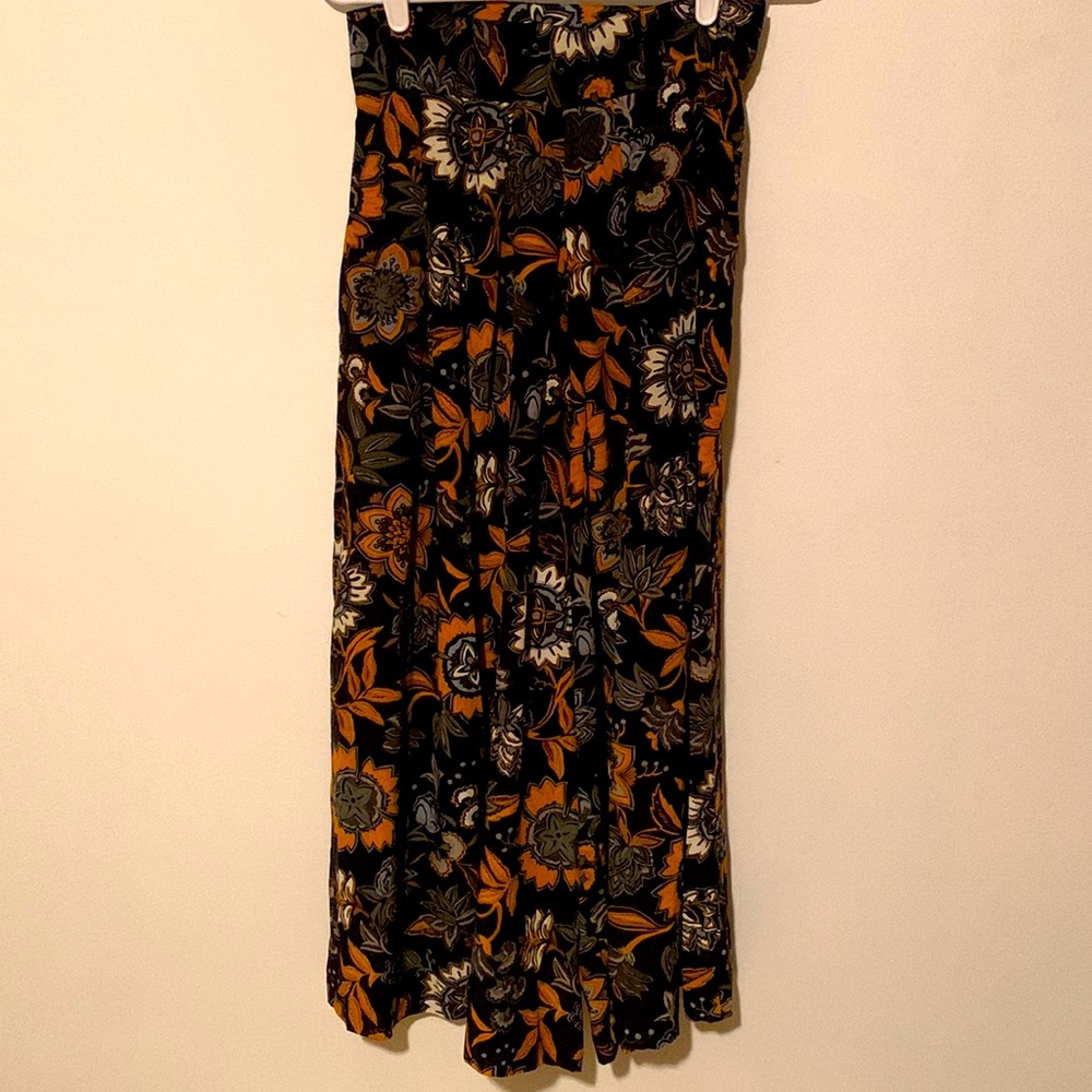 Classiques  Women’s Balloon Pants NWOT